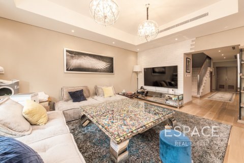 Купить таунхаус в Al Furjan, Дубай: 3 спальни, 262м², № 61866 - фото 7