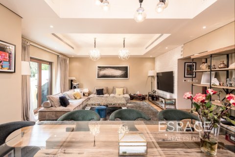 Купить таунхаус в Al Furjan, Дубай: 3 спальни, 262м², № 61866 - фото 6