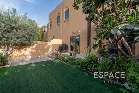 Купить таунхаус в Al Furjan, Дубай: 3 спальни, 262м², № 61866 - фото 15