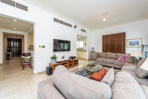 Villa en Victory Heights, Dubai Sports City, Dubai, 5 dormitorios, 357 m², № 61855 - foto 9
