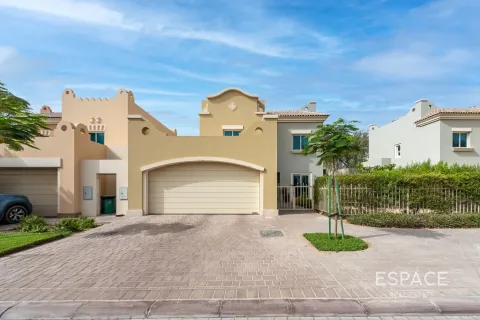 Villa en Victory Heights, Dubai Sports City, Dubai, 5 dormitorios, 357 m², № 61855 - foto 19