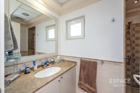 Villa en Victory Heights, Dubai Sports City, Dubai, 5 dormitorios, 357 m², № 61855 - foto 12