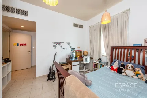 Villa en Victory Heights, Dubai Sports City, Dubai, 5 dormitorios, 357 m², № 61855 - foto 13