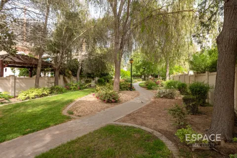 Villa en Victory Heights, Dubai Sports City, Dubai, 5 dormitorios, 357 m², № 61855 - foto 18