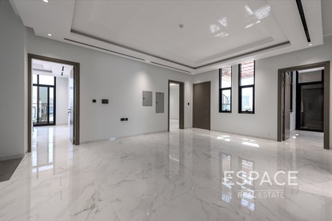 Villa en Al Furjan, Dubai, 6 dormitorios, 571 m², № 61864 - foto 16