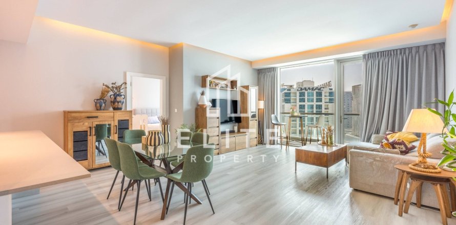 Apartment in Business Bay, Dubai 2 bedrooms, 145 sq.m. № 141248