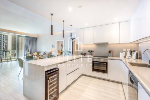 Apartment in Business Bay, Dubai 2 bedrooms, 145 sq.m. № 141248 - photo 3