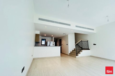 Таунхаус в Дубае, 4 спальни, 144м², № 109490
