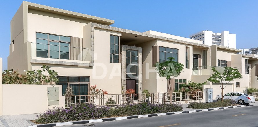 Вилла в Al Furjan, Дубай, 5 спален, 600м², № 105442