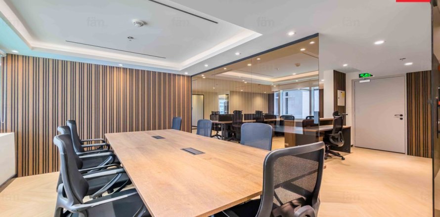 Office in Dubai 151.1 sq.m. № 122014