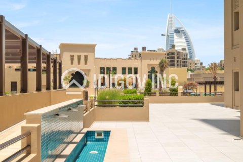 Купить квартиру в Madinat Jumeirah Living, Умм-Сукейм, Дубай: 2 спальни, 128м², № 38210 - фото 1