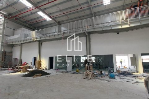 Warehouse in Dubai 5331 sq.m. № 37172 - photo 18