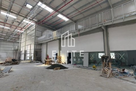 Warehouse in Dubai 5331 sq.m. № 37172 - photo 21