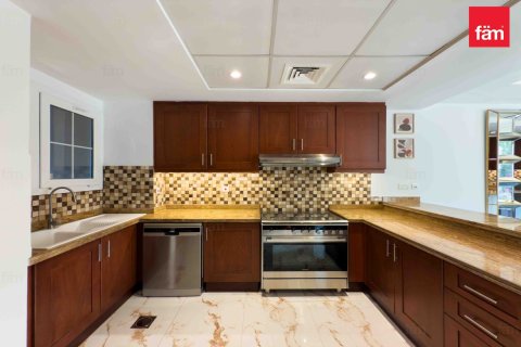 Villa à Dubai, 4 chambres, 266.1 m², № 112798 - photo 16