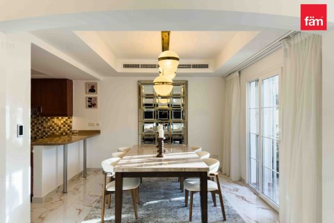 Villa à Dubai, 4 chambres, 266.1 m², № 112798 - photo 5