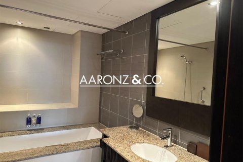 Apartment in Palm Jumeirah, Dubai 2 bedrooms, 162 sq.m. № 78353 - photo 9