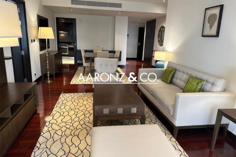 Apartment in Palm Jumeirah, Dubai 2 bedrooms, 162 sq.m. № 78353 - photo 4