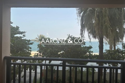 Apartment in Palm Jumeirah, Dubai 2 bedrooms, 162 sq.m. № 78353 - photo 12