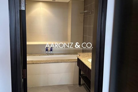 Apartment in Palm Jumeirah, Dubai 2 bedrooms, 162 sq.m. № 78353 - photo 10