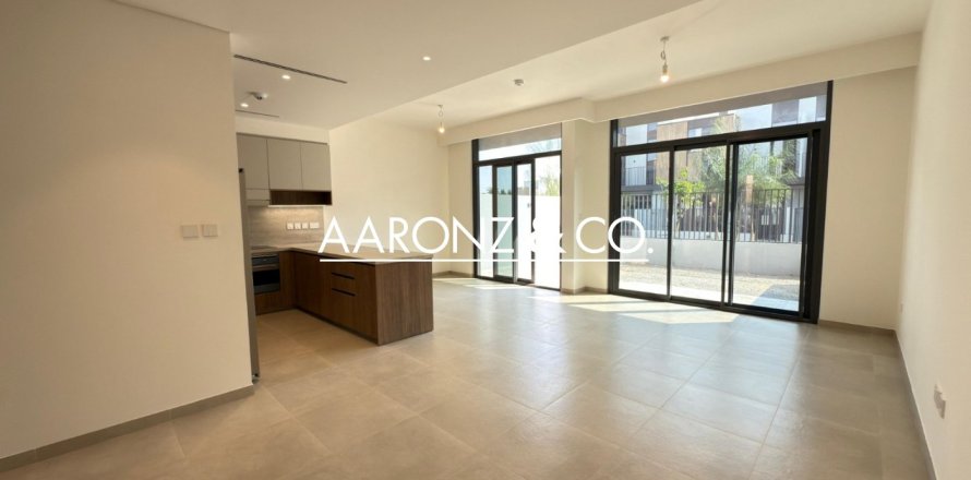 Villa en Mudon, Dubai, 3 dormitorios, 168 m², № 78341
