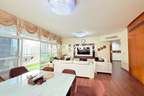 Apartamento en Jumeirah Lake Towers, Dubai, 2 dormitorios, 188.6 m², № 78342 - foto 4