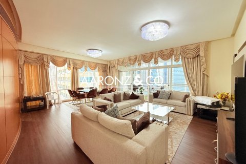Apartamento en Jumeirah Lake Towers, Dubai, 2 dormitorios, 188.6 m², № 78342 - foto 3