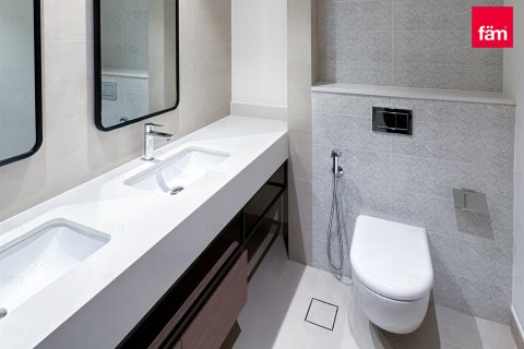 Apartment in Mina Rashid, Dubai 2 bedrooms, 101.6 sq.m. № 95475 - photo 4