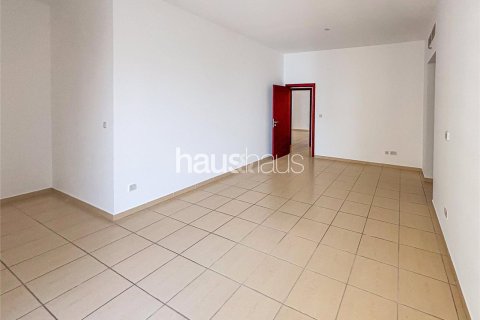 Apartment in Shams, Jumeirah Beach Residence, Dubai 3 bedrooms, 185 sq.m. № 44994 - photo 5