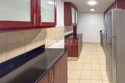 Apartment in Shams, Jumeirah Beach Residence, Dubai 3 bedrooms, 185 sq.m. № 44994 - photo 14