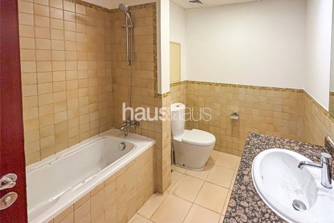 Apartment in Shams, Jumeirah Beach Residence, Dubai 3 bedrooms, 185 sq.m. № 44994 - photo 19