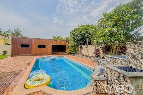 Villa à Legacy, Jumeirah Park, Dubai, 4 chambres, 402.73 m², № 119701 - photo 3