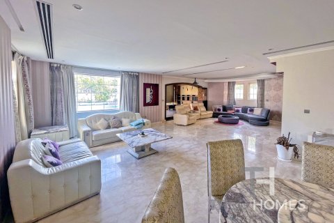 Villa à Legacy, Jumeirah Park, Dubai, 4 chambres, 402.73 m², № 119701 - photo 9