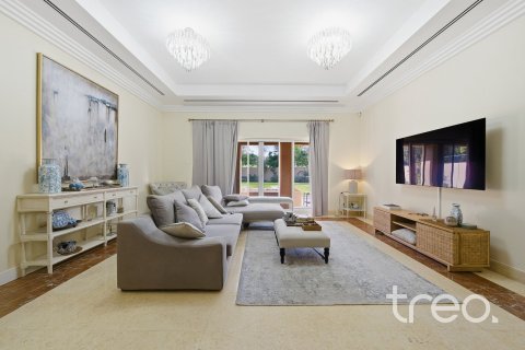 Villa en Arabian Ranches, Dubai, 5 dormitorios, 505.67 m², № 119702 - foto 21