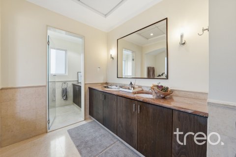 Villa en Arabian Ranches, Dubai, 5 dormitorios, 505.67 m², № 119702 - foto 15
