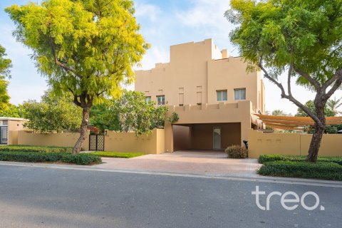 Villa in Arabian Ranches, Dubai 5 bedrooms, 505.67 sq.m. № 119702