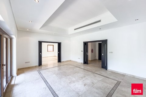 Снять в аренду виллу в Al Furjan, Дубай: 3 спальни, 600м², № 47616 - фото 12