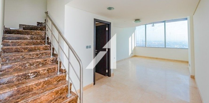 Квартира в Дубае, 2 спальни, 134.8м², № 30996