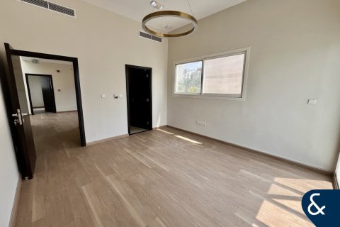 Villa à North Village, Al Furjan, Dubai, 4 chambres, 245 m², № 74630 - photo 8