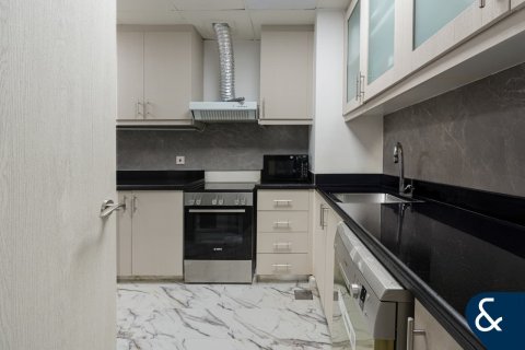 Appartement à Bahar, Jumeirah Beach Residence, Dubai, 2 chambres, 137 m², № 74629 - photo 17