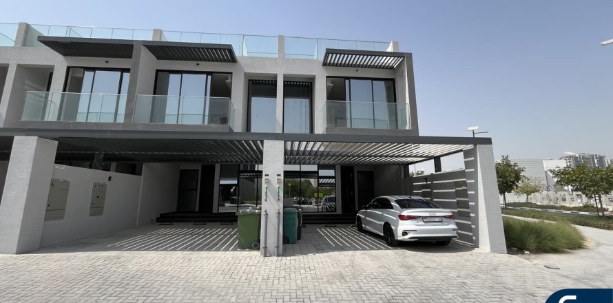 Вилла в Al Furjan, Дубай, 4 спальни, 246м², № 74631