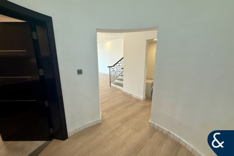 Adosado en Al Furjan, Dubai, 4 dormitorios, 302 m², № 74632 - foto 4