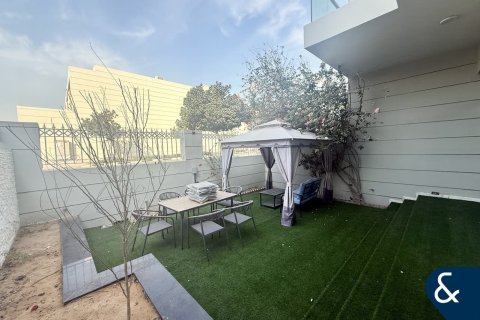 Adosado en Al Furjan, Dubai, 4 dormitorios, 302 m², № 74632 - foto 8