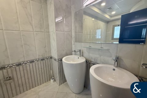 Adosado en Al Furjan, Dubai, 4 dormitorios, 302 m², № 74632 - foto 13