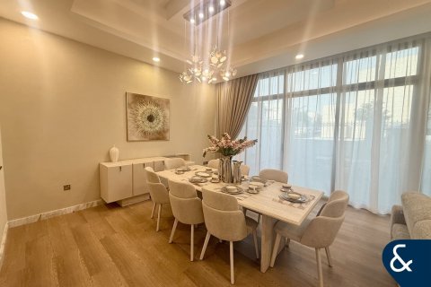 Adosado en Al Furjan, Dubai, 4 dormitorios, 302 m², № 74632 - foto 4