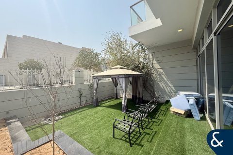 Adosado en Al Furjan, Dubai, 4 dormitorios, 302 m², № 74632 - foto 7