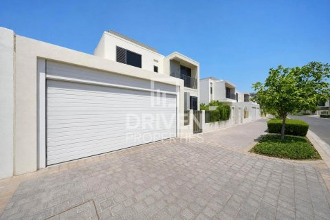 Villa in Sidra Villas, Dubai Hills Estate, Dubai 4 bedrooms, 452.9 sq.m. № 134436 - photo 7