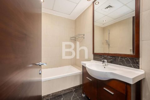 Apartment in Barsha Heights (Tecom), Dubai 2 bedrooms, 144 sq.m. № 56624 - photo 15