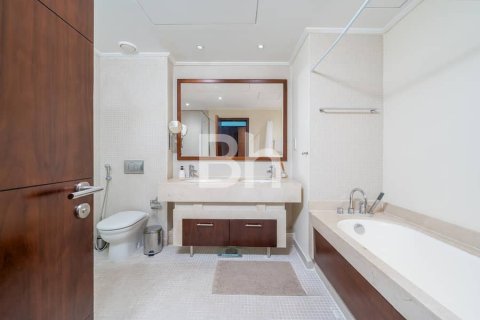 Apartment in Dubai Marina, Dubai 2 bedrooms, 125 sq.m. № 56599 - photo 7