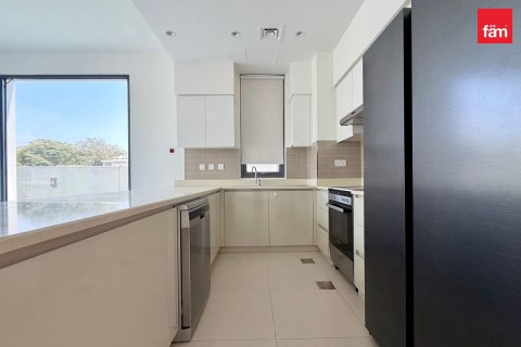 Villa in Dubai Hills Estate, Dubai 5 bedrooms, 276.8 sq.m. № 123755 - photo 17