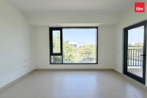 Villa in Dubai Hills Estate, Dubai 5 bedrooms, 276.8 sq.m. № 123755 - photo 2